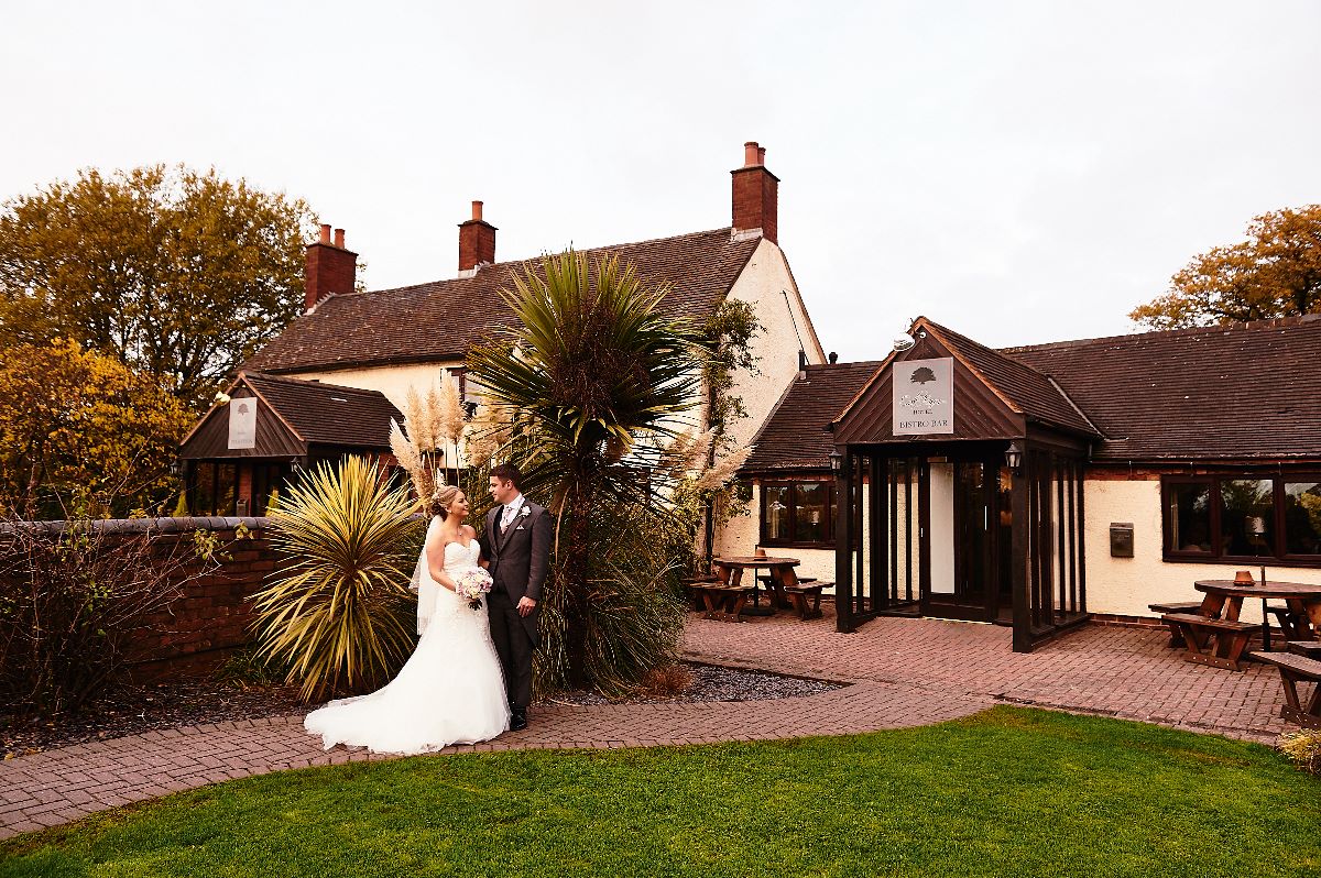Gallery Item 3 for Oak Farm Hotel
