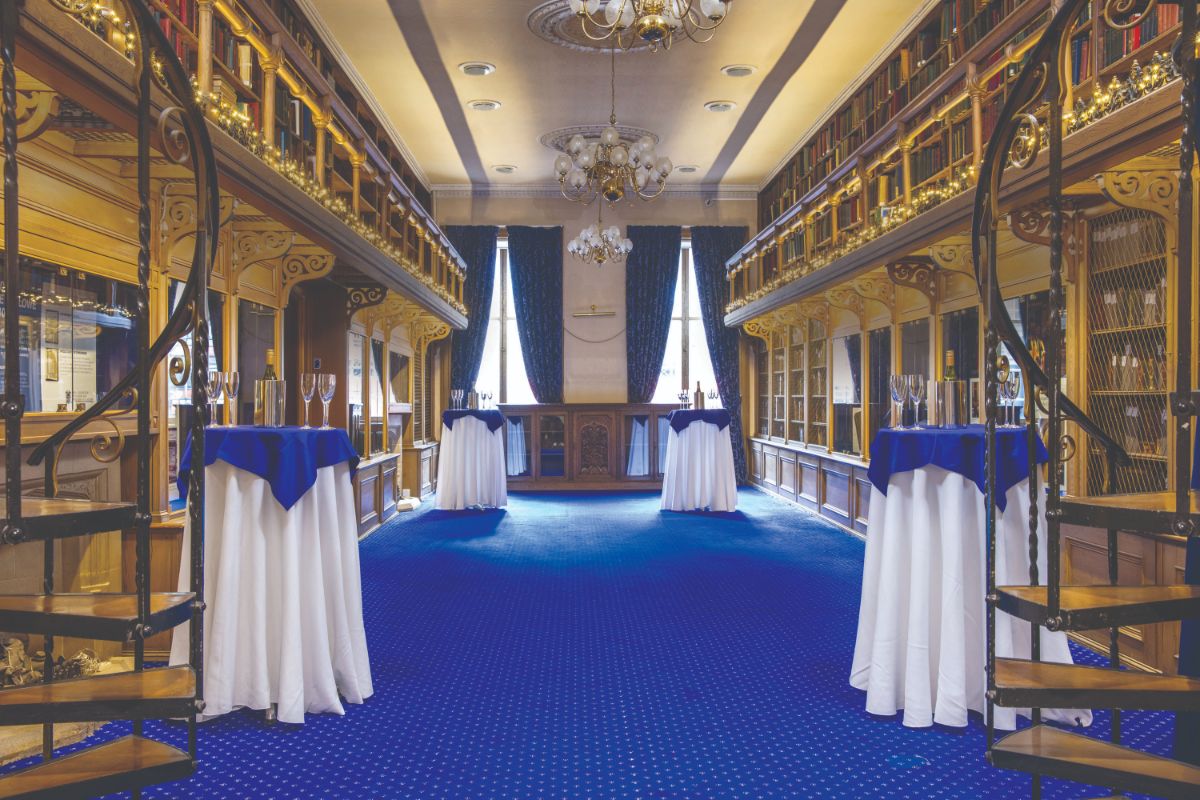 Gallery Item 13 for 1599 at the Royal College